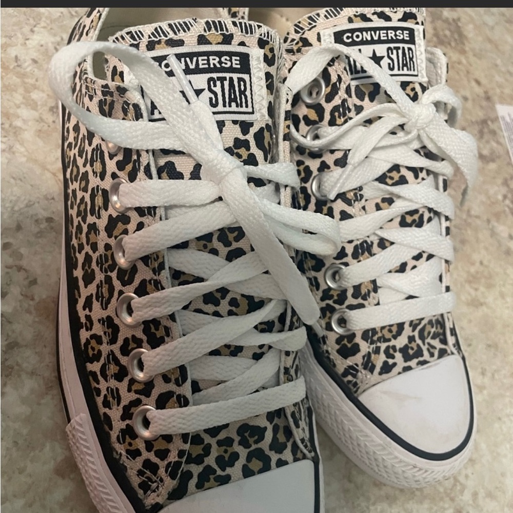 Converse cheetah